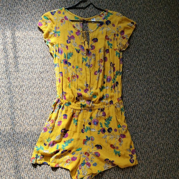 Old Navy Yellow Floral Romper Size Small - Picture 10 of 14
